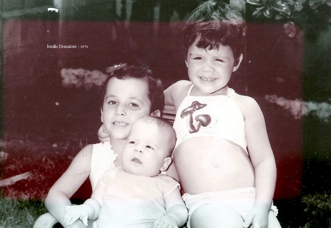 Gisele e irmãs - 1973.jpg