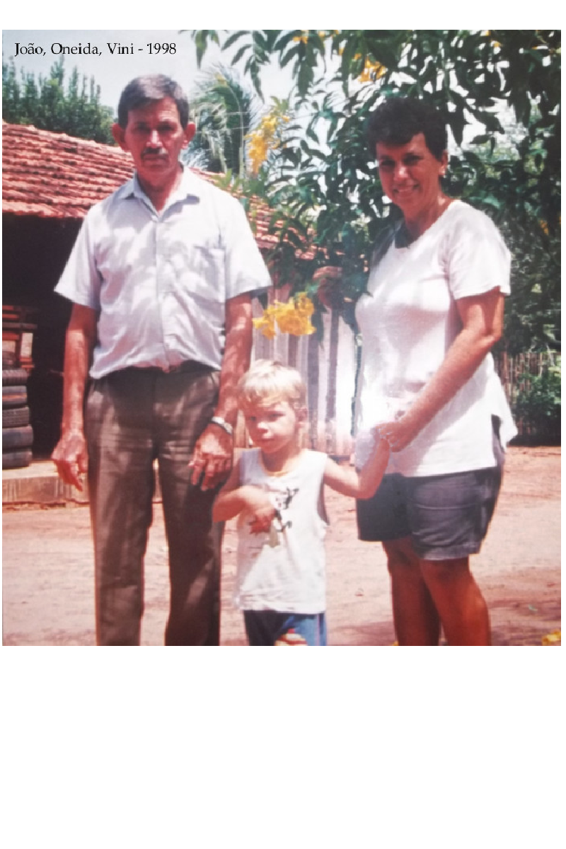 João, filha, neto - 1998.png