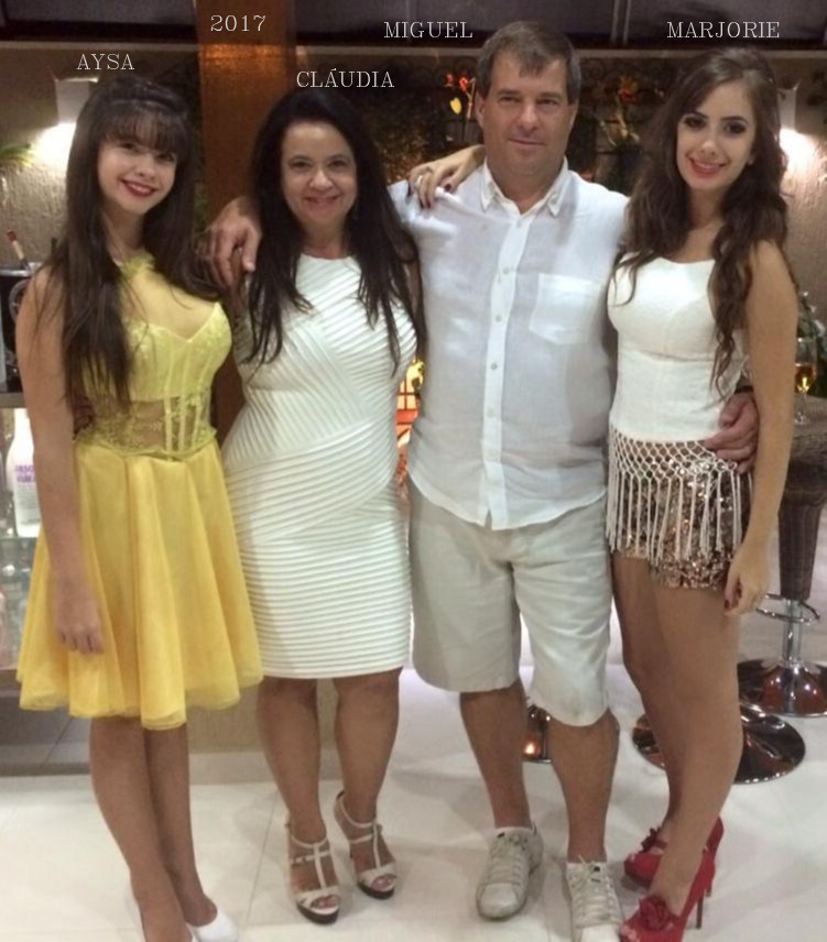 Família Cláudia & Miguel - 2017.jpg